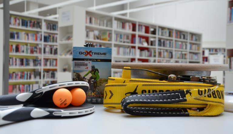 Bibliothek der Dinge in der SLB