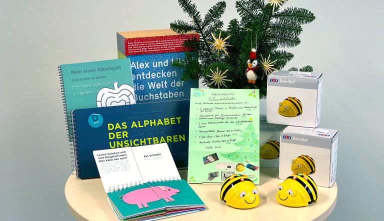Weihnachtswunschzettel mit ersten Wünschen